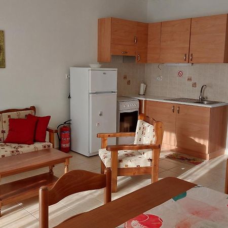 Giannos Apartments Ajía Effimía Kültér fotó
