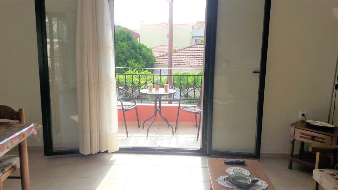Giannos Apartments Ajía Effimía Kültér fotó
