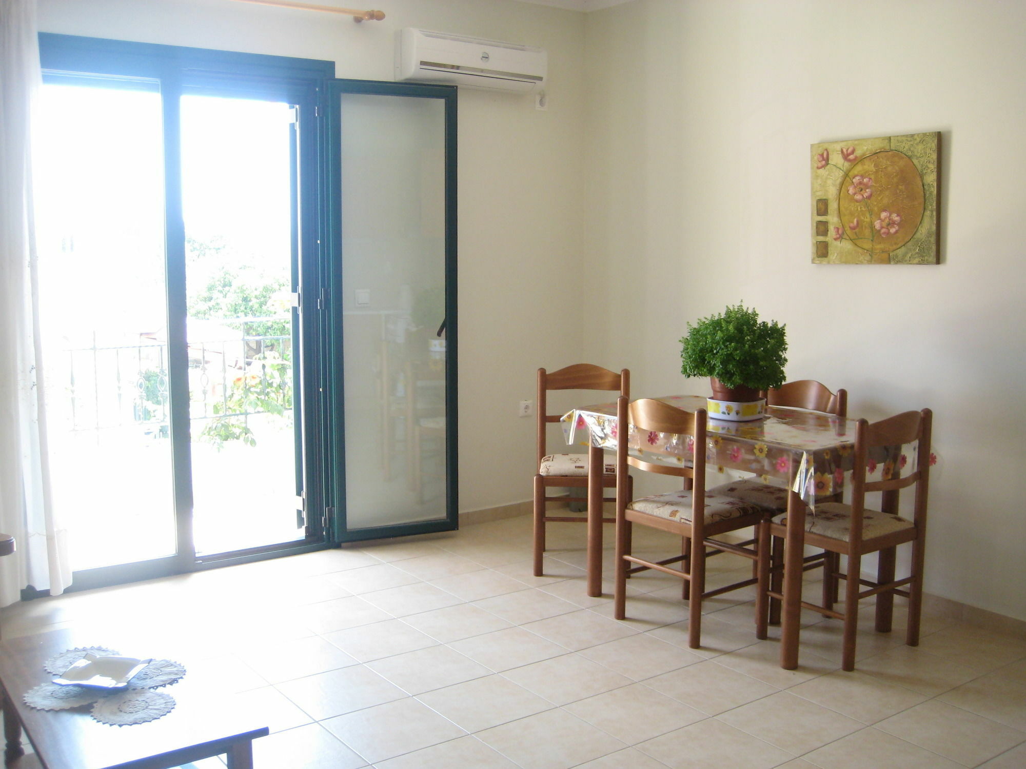 Giannos Apartments Ajía Effimía Kültér fotó